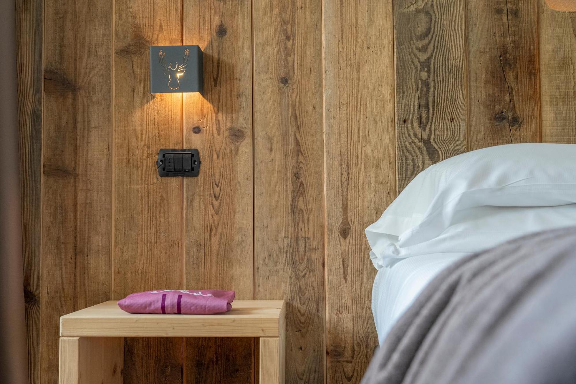 Superior Double or Twin Room Mountain View