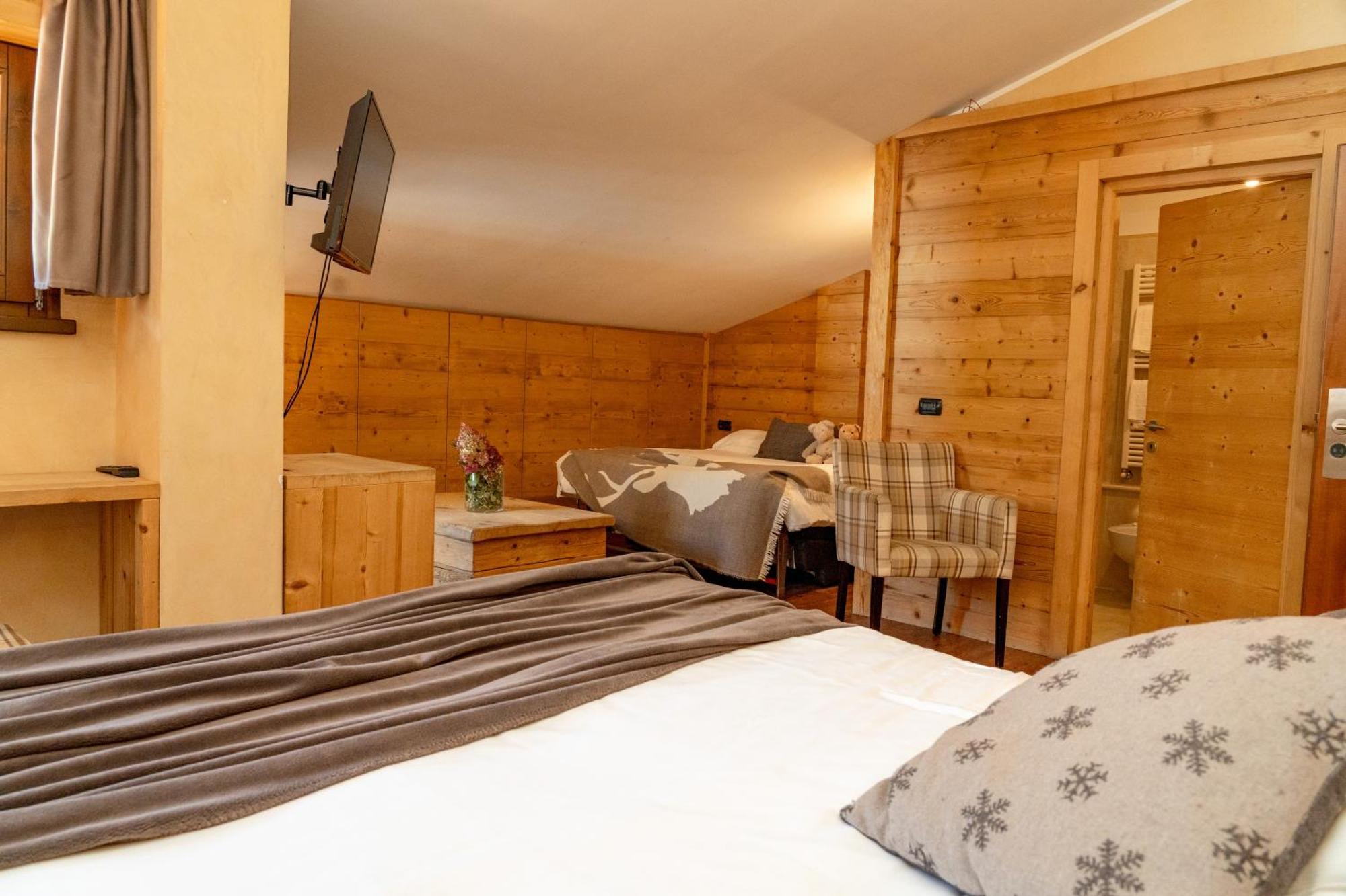 Quadruple Room Mountain View