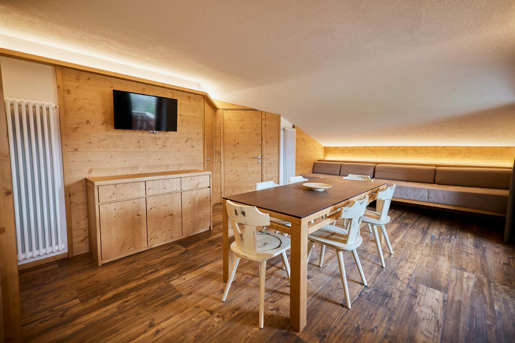 Two-Bedroom Apartment Dependance